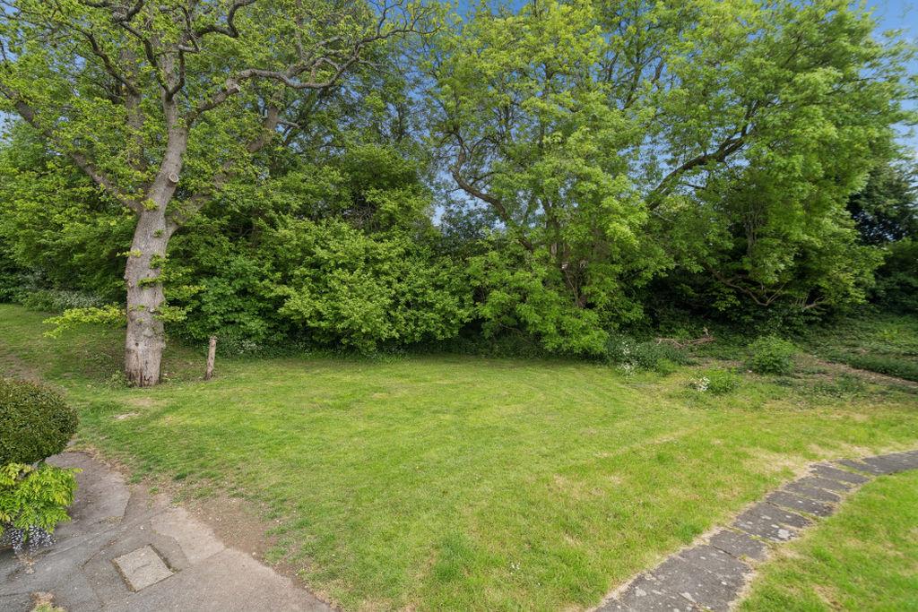 Deacon Close